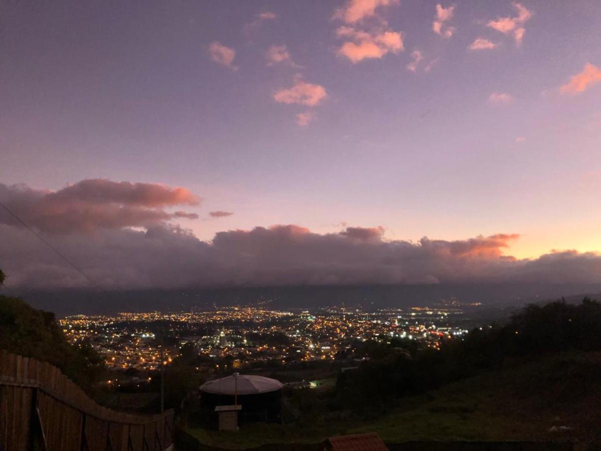 Aparthotel Quinta Bella Vista Cartago Zewnętrze zdjęcie